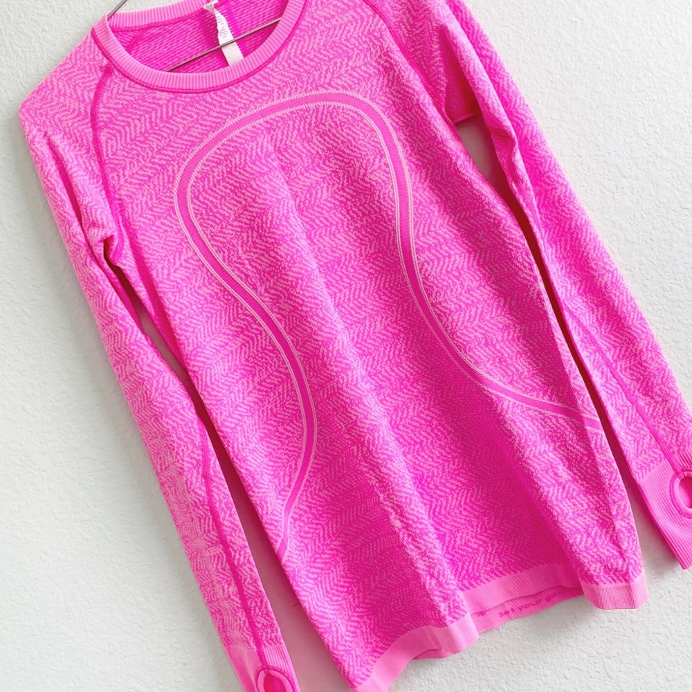 LULULEMON ATHLETICA bright pink long sleeve athletic top short workout 8 gym